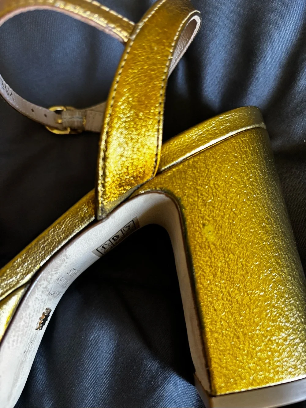 Stuart Weitzman stuart weitzman